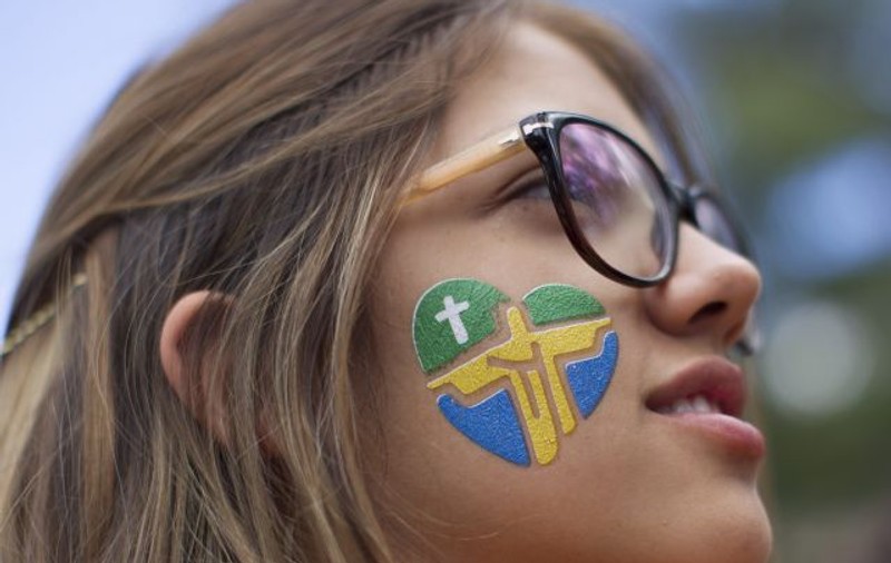 Uluitor! Peste un milion de oameni s-au înghesuit pe plaja Copacabana să asculte discursul ţinut de Papa Francisc