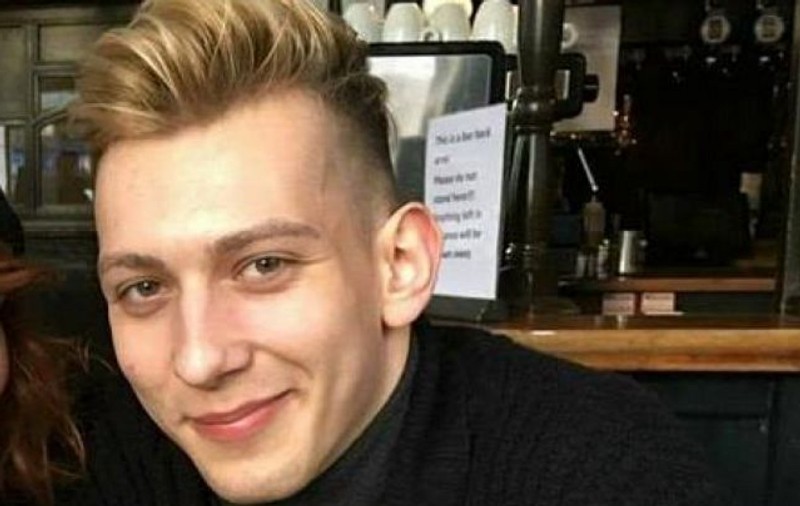 Cine este tânărul care a murit electrocutat în Gara din Focșani pentru un selfie. Teodor Şuteu era fiul unui militar