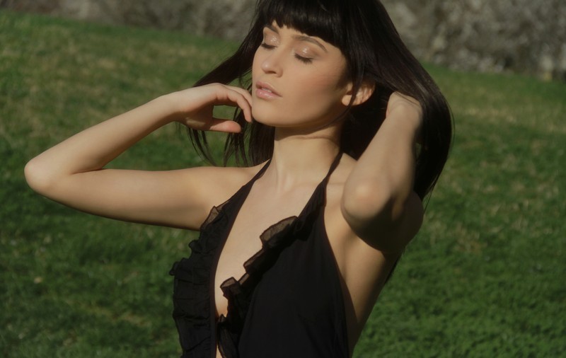 Irina Rimes, un nou record. Primul artist din România cu 3 piese în Treding pe Youtube