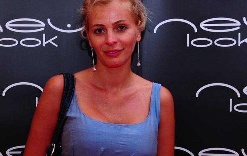 Silvia Pop, terorizată de tată: "A fost alcoolic și făcea zilnic scandal. L-am urât și m-am bucurat când mama a divorțat"