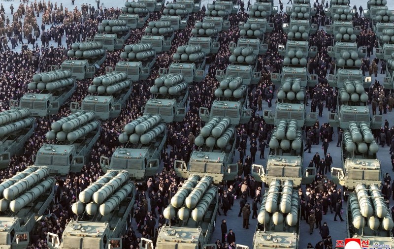 Kim Jong Un a lăudat un nou lansator multiplu de rachete cu potențial nuclear: „Nimeni nu poate spera să fie protejat de Dumnezeu”
