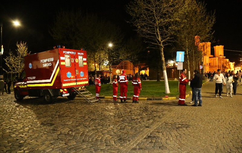 Pompierii au stins în ultimele 24 de ore peste 100 de incendii și au acordat primul ajutor în 900 de cazuri