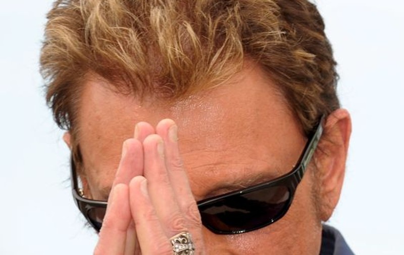 Johnny Hallyday, în comă artificială