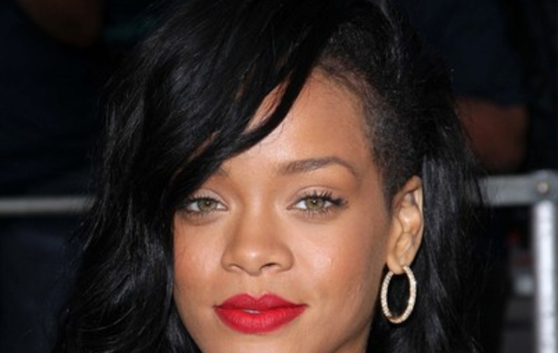 Anunțul care a ȘOCAT o lume întreagă! Rihanna are o fiică! Vezi cum arată micuța! FOTO
