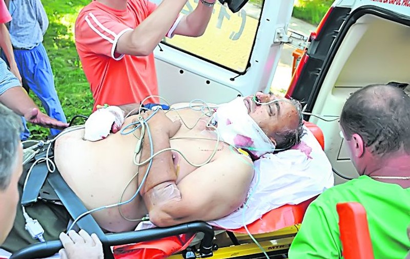 Primar căsăpit cu toporul
