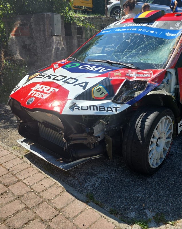 Incident neobișnuit pentru Simone Tempestini la Rally di Roma Capitale: abandon după o coliziune cu o vacă