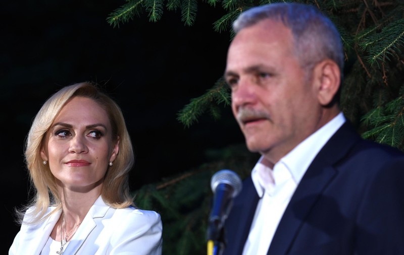Ape tulburi în PSD. Cum se reorganizează taberele Firea-Dragnea