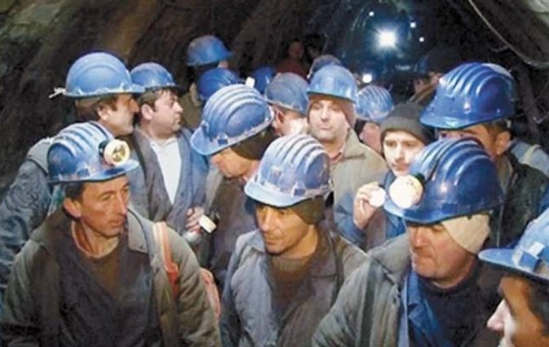 Minerii din Valea Jiului au renunţat la protest