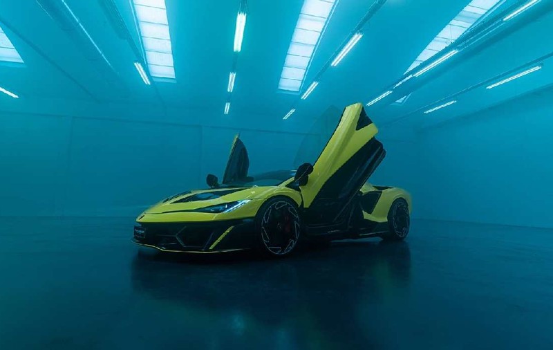 Cele mai scumpe mașini noi cumpărate de români în 2025. Peste 160 de automobile de lux, de la Bentley la Lamborghini