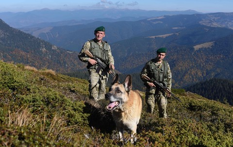 39 de ucraineni au murit în România, fugind de război. Reportaj cutremurător realizat de Bild în Munții Maramureșului