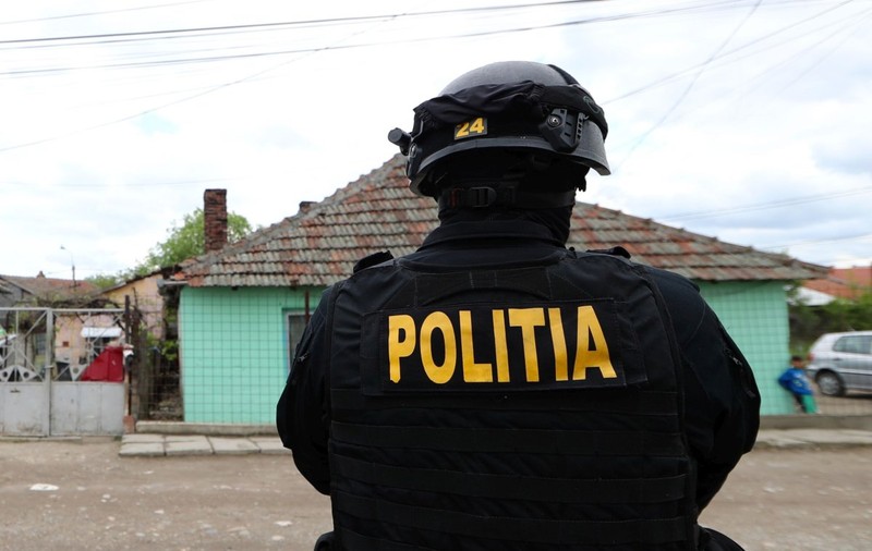 G4Media: Mașina unui angajat SRI, găsită incendiată, după ce a fost furată. Se verifică dacă ar avea legătură cu lovitura de la bancomatele din Otopeni
