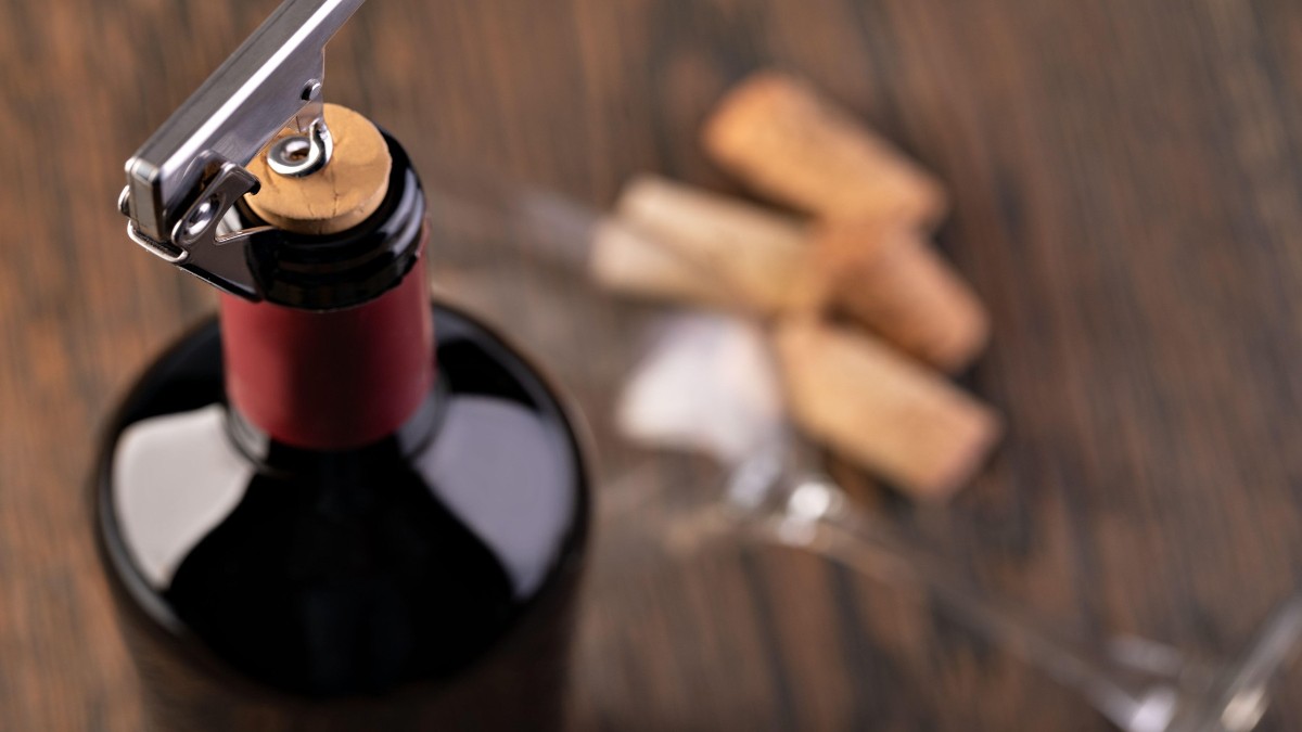 o sticla de vin