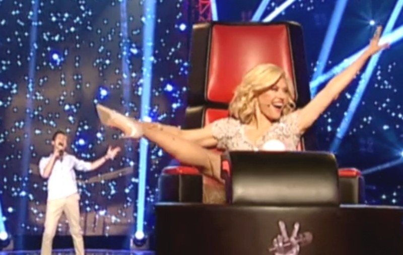 Loredana, LUATĂ DE VAL! S-A AŞEZAT PE BUTON, la "Vocea României" | FOTO ÎN ARTICOL