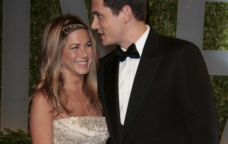 Jennifer Aniston şi John Mayer, iubiţi cu normă întreagă