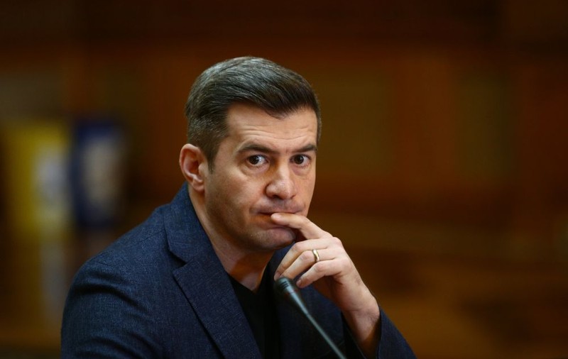 UPDATE/ Războiul din TVR, în Parlament. PSD vine cu propriile înregistrări şi îl acuză pe Dragoş Pătraru de limbaj licenţios şi ipocrizie