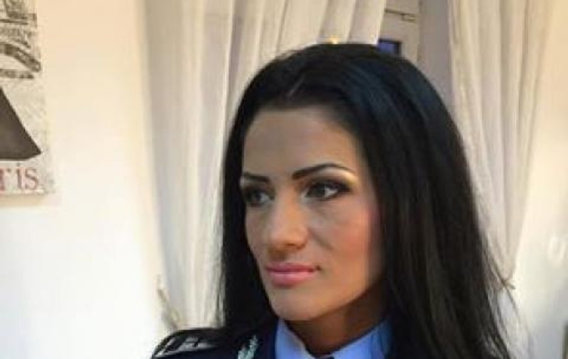 Soția unui fotbalist din Liga I, candidată la titlul de cea mai frumoasă polițistă din țară