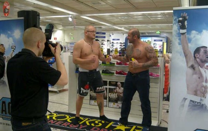 Campionul de arte marţiale Cătălin Zmărăndescu va lupta mâine în Finlanda la ”Cage 16-1st Defense”