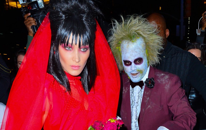 FOTO | Cum s-au costumat marile vedete din SUA cu ocazia Halloween-ului