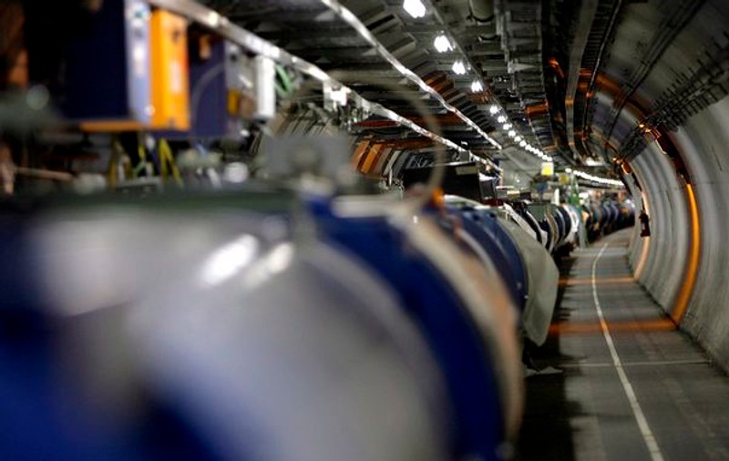 'Bosonul Higgs' arată că Universul nu mai are mult de trăit