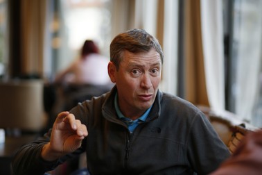 Attila Szocs, 50 ani, românul de etnie maghiară care a semnalat DIICOT descoperirea la Brașov a dosarului ”Tezaurul de la Moscova 2