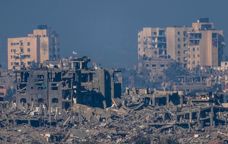 „Sute de oameni” au evacuat spitalul Al Shifa din Gaza, după ultimatumul armatei israeliene, pe care Israelul neagă că l-a dat