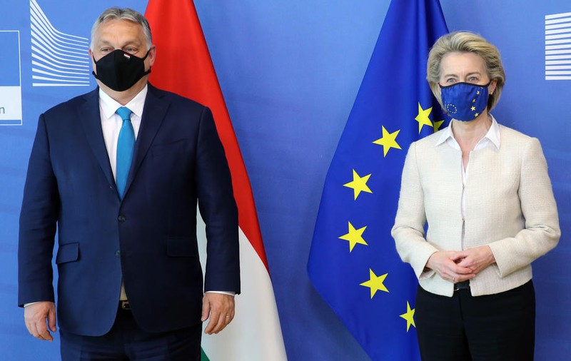 Ursula von der Leyen, avertisment direct pentru Viktor Orban: „Dacă plătești în ruble, încalci sancțiunile UE”