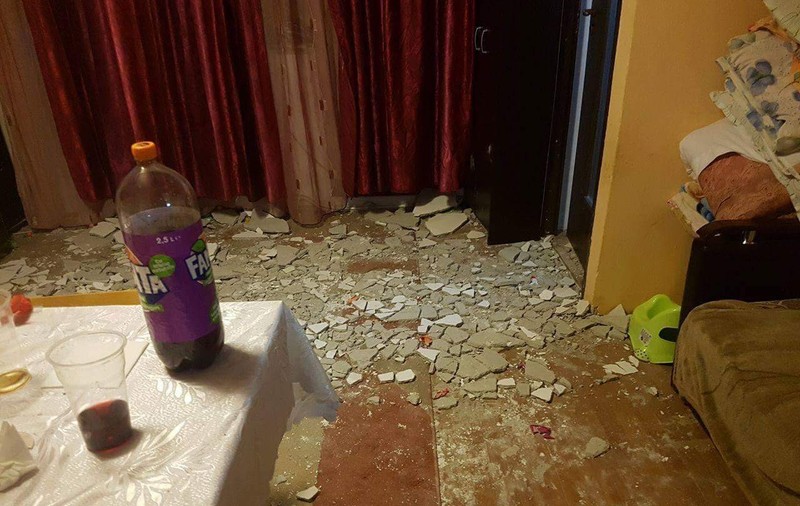 Tavanul unui apartament s-a prăbușit peste un grup de copii, în timpul unei petreceri / FOTO