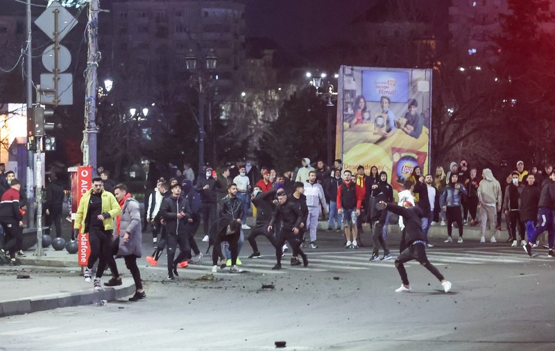 2.500 de sancțiuni și 19 dosare penale, după două zile de manifestații antirestricții în țară