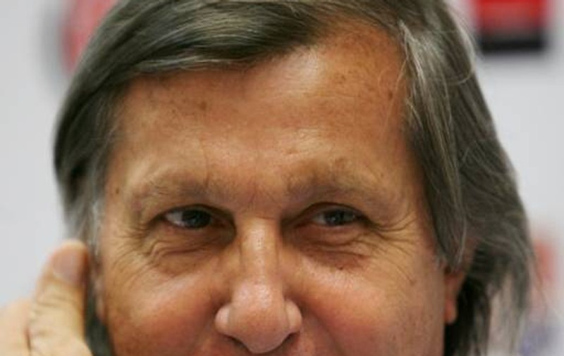 Năstase către Ruxandra Dragomir: ”N-ai valoarea mea, dialoghează cu proştii tăi! Nu-mi mai pronunţa numele”