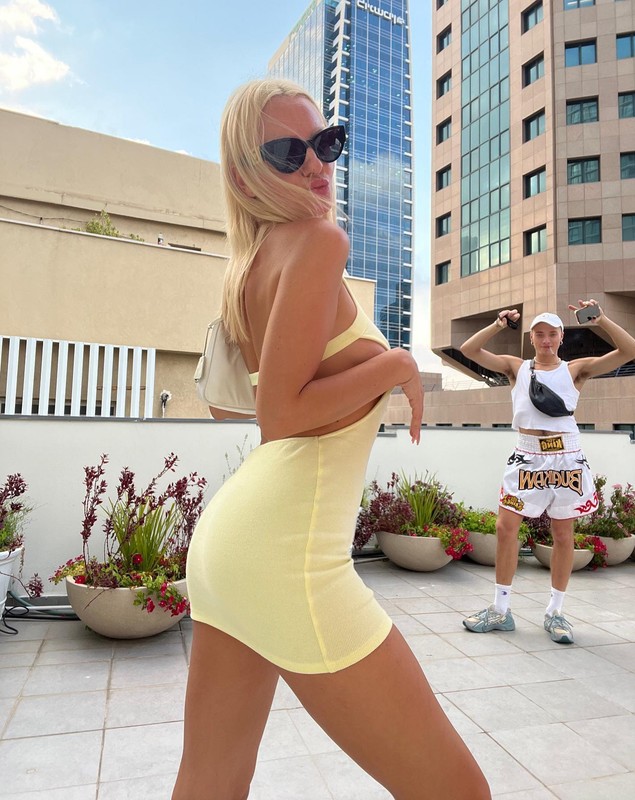Alexandra Stan, din nou pe mâna medicului estetician. La ce procedură a apelat artista. „În sfârșit am ajuns pe patul meu preferat”