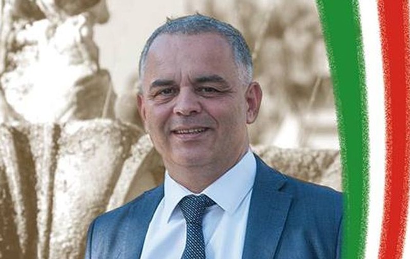 Un consilier local italian i-a numit pe români hoți și cere să fie alungați ”în șuturi” din Italia
