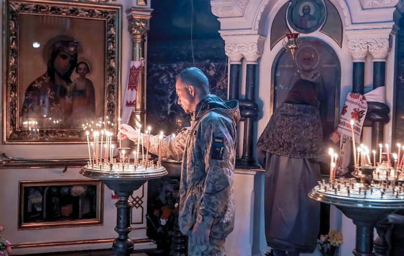 Război în Ucraina, ziua 416 | Ucrainenii sărbătoresc al doilea Paște sub legea marțială. Cetățenii sunt avertizați: "Inamicul e perfid și poate întreprinde orice acțiune"