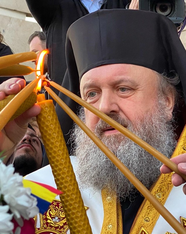 Hristos a înviat! Imagini de la liturghia de Înviere de la Patriarhia Română, oficiată de Preafericitul Daniel