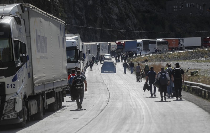 „Nu au vrut să ucidă”. 30% dintre funcționarii primăriei din Moscova au fugit de mobilizarea parțială în străinătate, scrie presa independentă