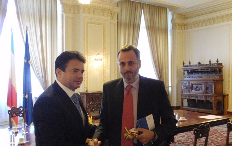 PREMIERĂ. Spaniolii recunosc că au greşit când au impus reguli stricte pe piaţa muncii pentru români