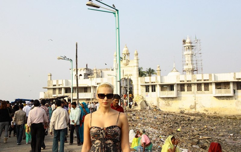 Iulia Vântur merge în vacanță în India