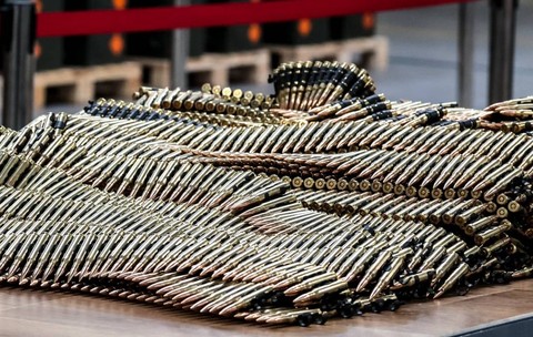 54.000.000 de euro primește o fabrică din România ca să producă muniție NATO: va scoate cel puțin 80 de cartușe pe minut. Imagine cu caracter ilustrativ. Sursă foto: Getty Images