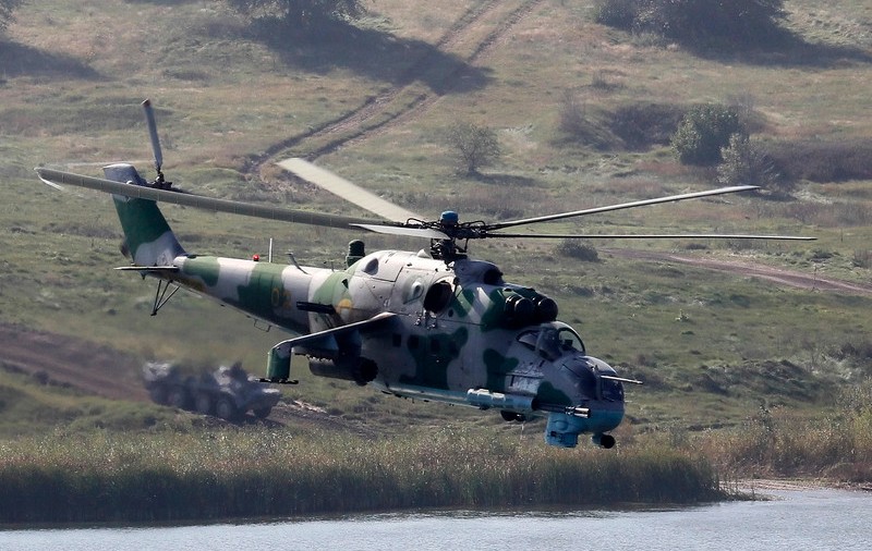 VIDEO | Un elicopter militar al Rusiei a fost doborât de o rachetă în Armenia. Azerbaidjan recunoaște atacul și își cere scuze
