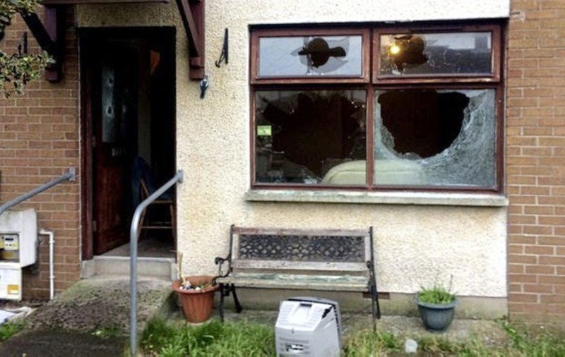 Reacția MAE, după atacul xenofob asupra unor români din Irlanda de Nord: "Astfel de acte de violenţă sunt inacceptabile"