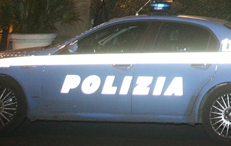 Arestat pentru că a condus cu mâinile în ghips