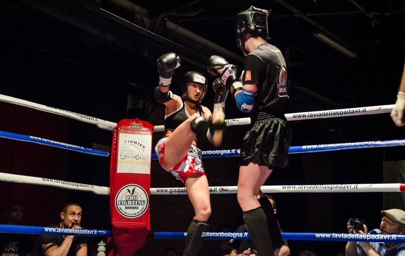 ITALIA - ROMÂNIA! SportNews.ro a descoperit la Bologna un Rocky la feminin! ^S-a apucat de karate, după ce a fost bătută de tatăl său