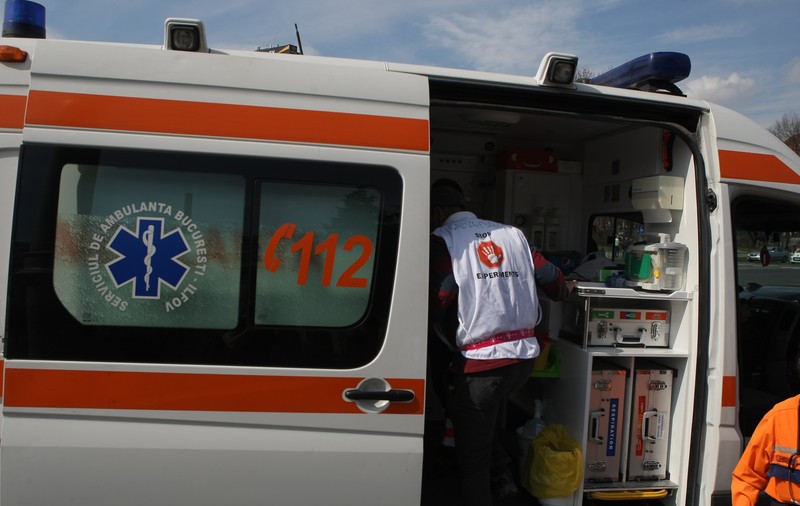 Cadavru în stare avansată de putrefacție, descoperit la o hidrocentrală din Bacău