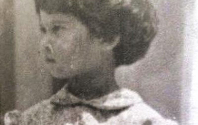 FETIŢA ASTA TUNSĂ CASTRON A DEVENIT O FOCOASĂ DIVĂ DE LA NOI! N-O RECUNOŞTI NEAM!