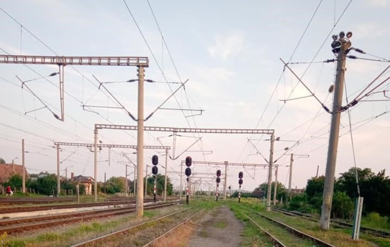 Angajat al CFR, electrocutat în gara din localitatea Salva. Bărbatul a suferit arsuri de gradul I pe aproximativ 40% din corp