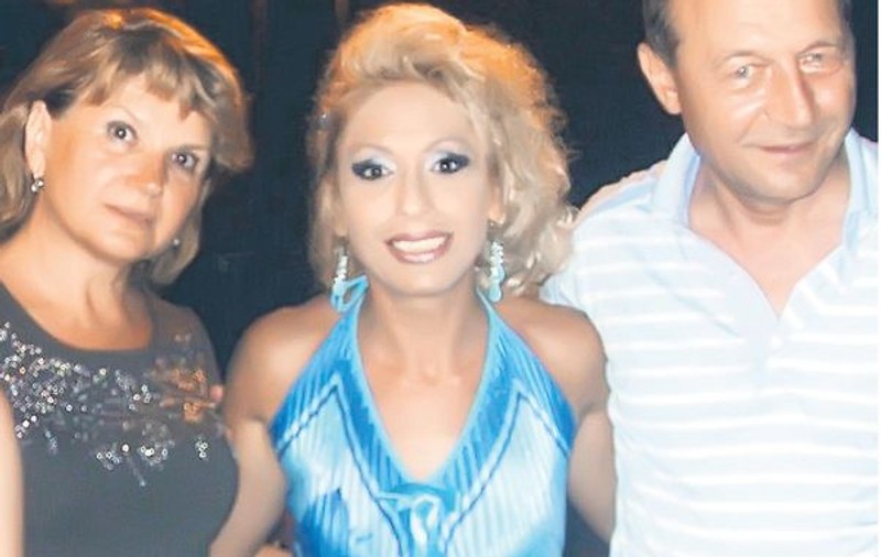 Cântăreaţa lui Băse ia 1.000 € la concert