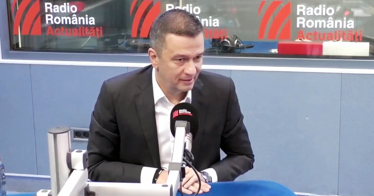 Sorin Grindeanu acordă un interviu la un post de radio
