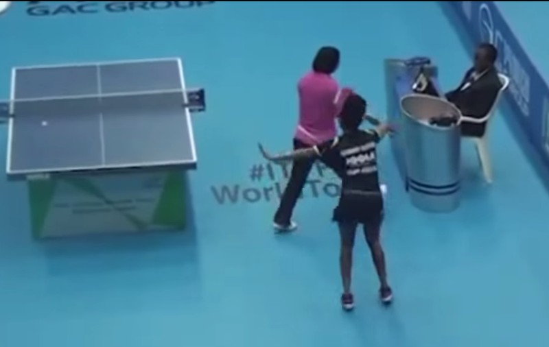 Bucurie nebună în pași de dans. Faza zile vine de la Lagos Open 2015 / VIDEO