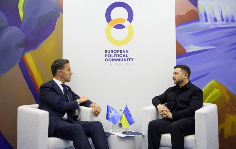 Șeful NATO, președinții Ucrainei și Finlandei, subsecretarul american al Apărării, Colby Elbridge, printre participanții la reuniunea B9 de la București