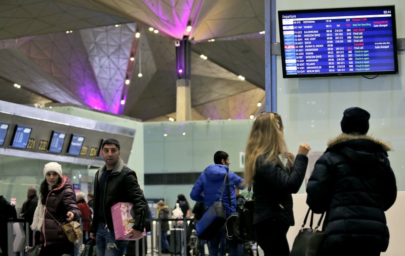 Un aeroport din Sankt Petersburg a fost evacuat în urma unei amenințări false cu bombă