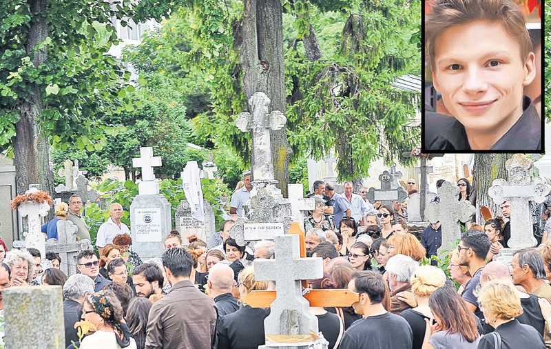 Actorul Sorin Şaguna, îngropat în costum naţional